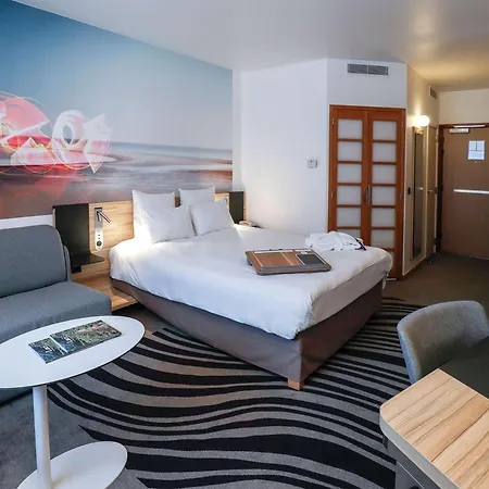 Novotel Luxembourg Centre Exterior photo