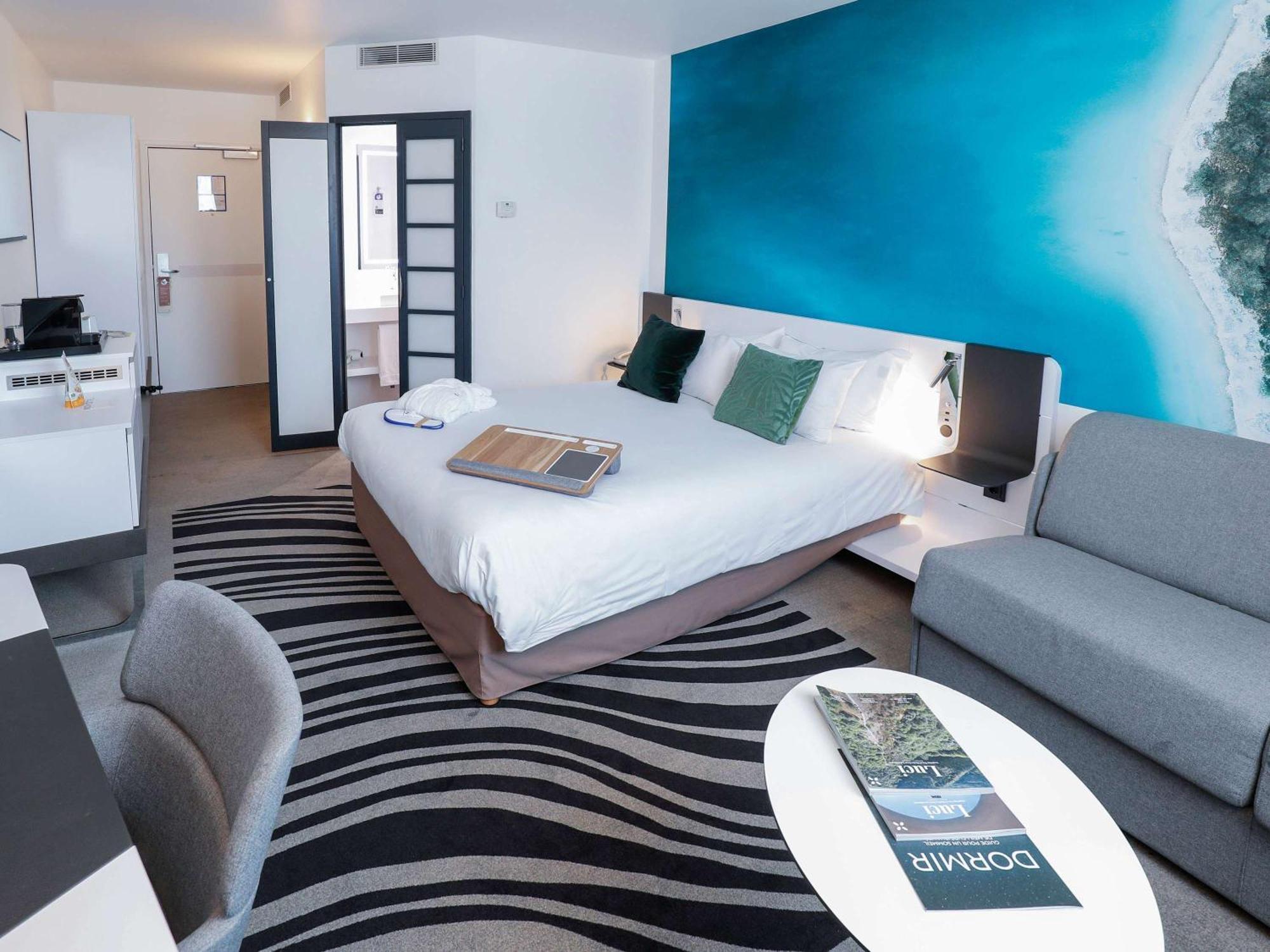 Novotel Centre Hotel 4*